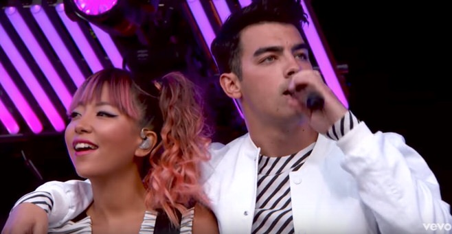 Dnceの女性ギタリスト ジンジョー リーのカワイイ写真をまとめる おもしろハンター